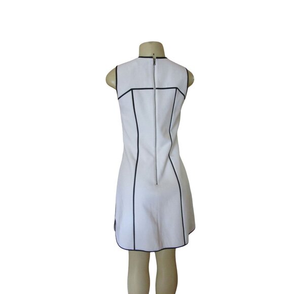 New w Tags, Alice + Olivia Emilee White Dress With Black Trim Size 4 - Picture 5 of 8